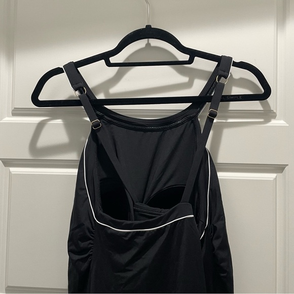 Lands' End NWOT Black and White High Neck One Piece Swim Dress Swimsuit Size 16 - Picture 4 of 12
